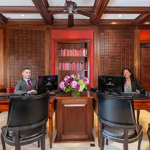 4* מלון Fitzpatrick Manhattan