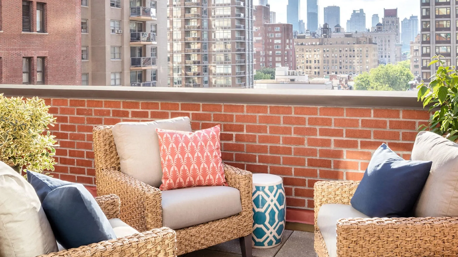 The Gardens Sonesta Es Suites New York Hotel